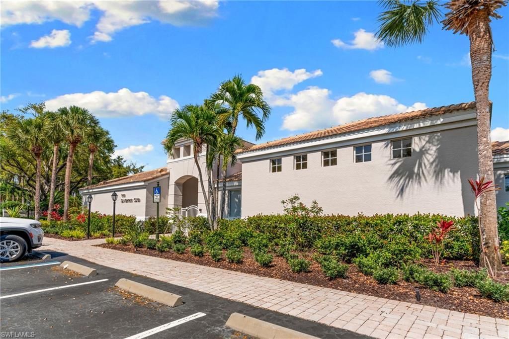 24371 Sandpiper Isle Way, Unit 302, Bonita Springs, FL 34134 Photo