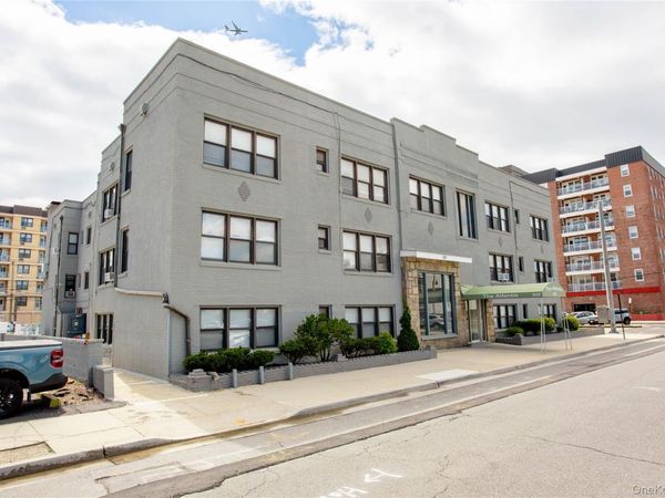 302 E Broadway , Unit 2H, Long Beach, NY 11561
