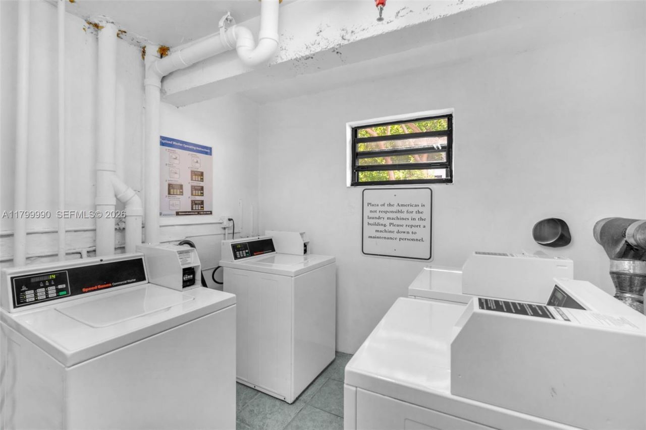 17021 N Bay Road, Unit 105, Sunny Isles Beach, FL 33160 Photo