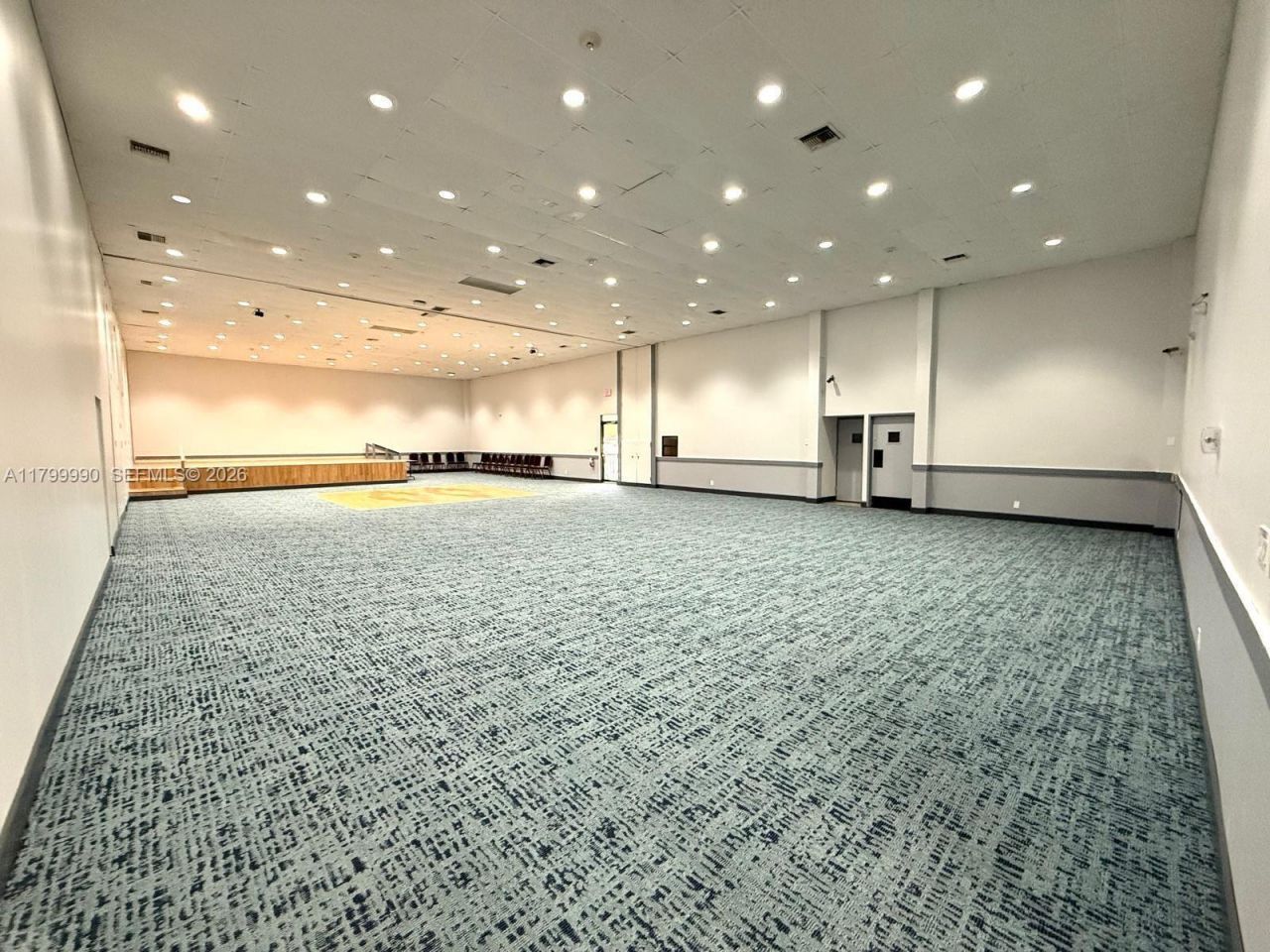 17021 N Bay Road, Unit 105, Sunny Isles Beach, FL 33160 Photo