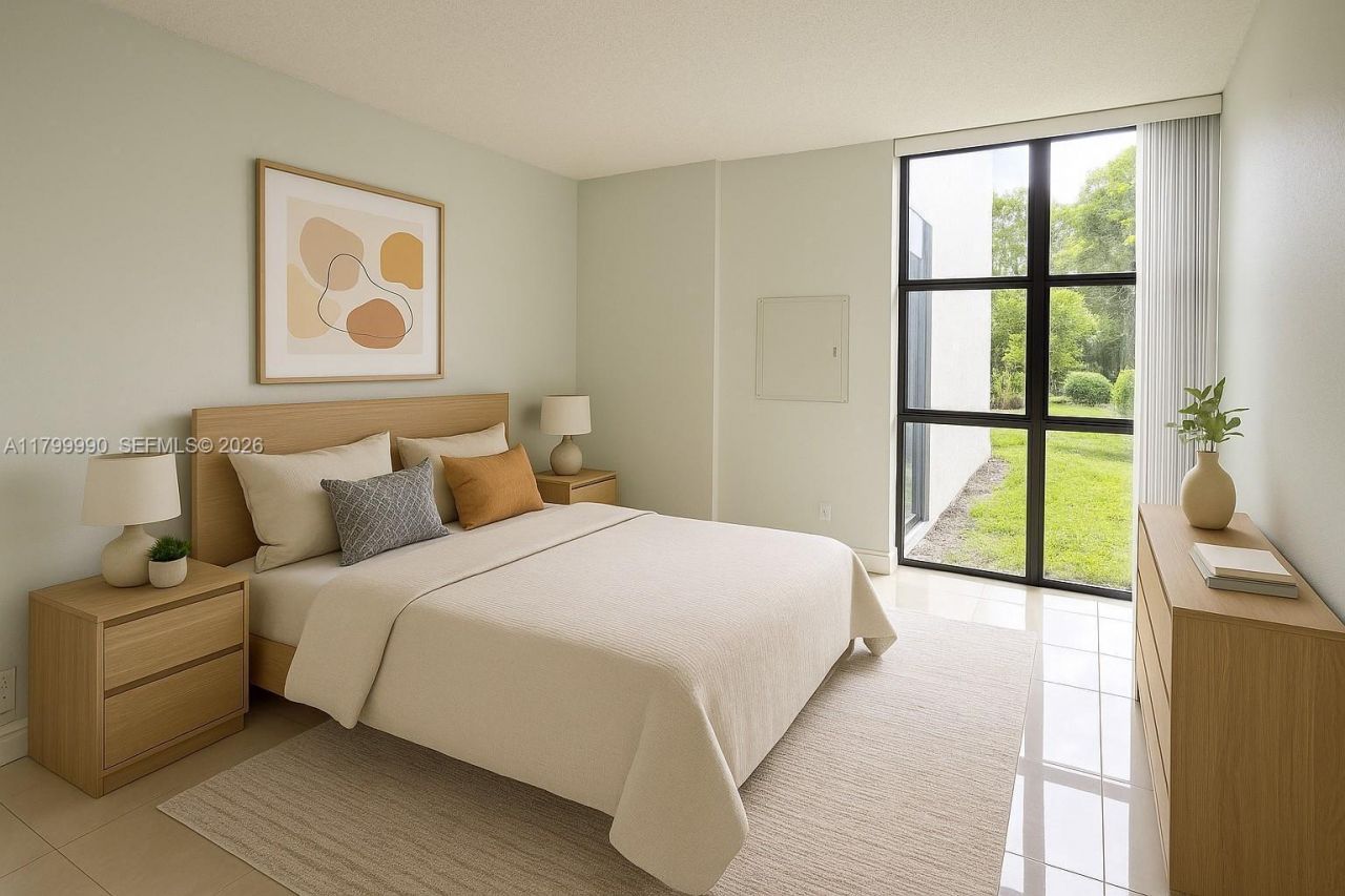 17021 N Bay Road, Unit 105, Sunny Isles Beach, FL 33160 Photo