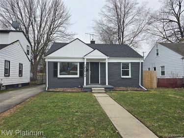 20612 Kingsville Street, Detroit, MI 48225