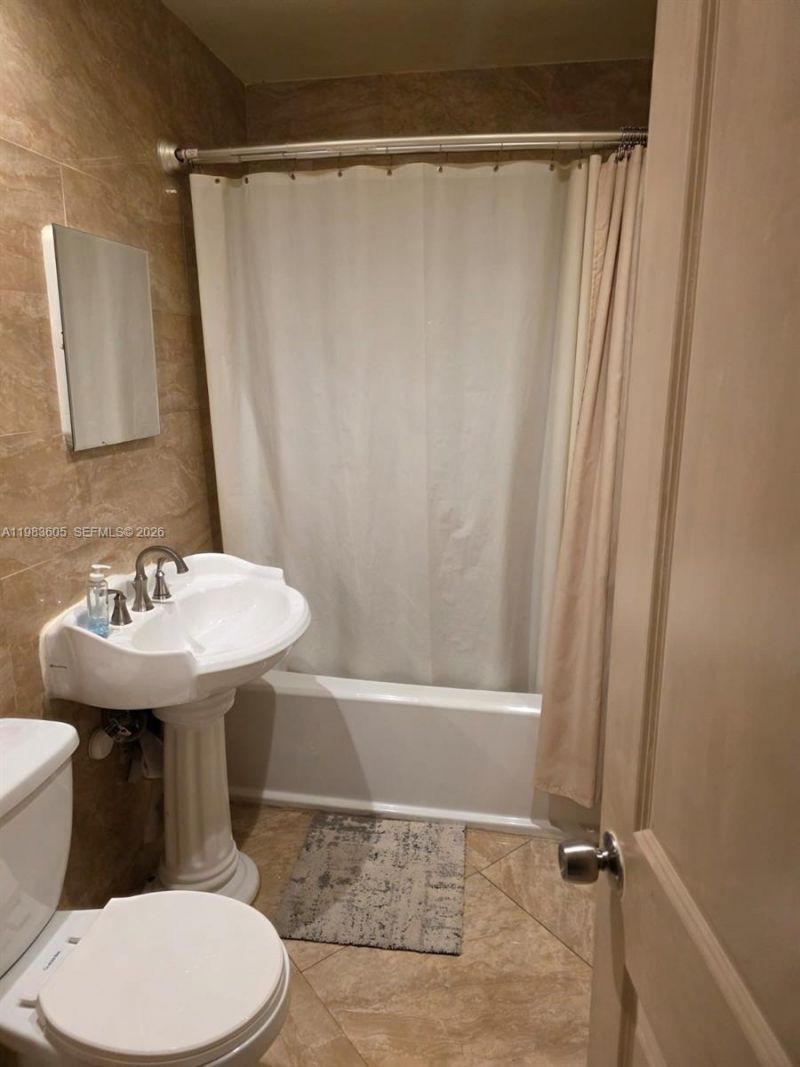 620 NW 199th St , Miami Gardens, FL 33169 Photo