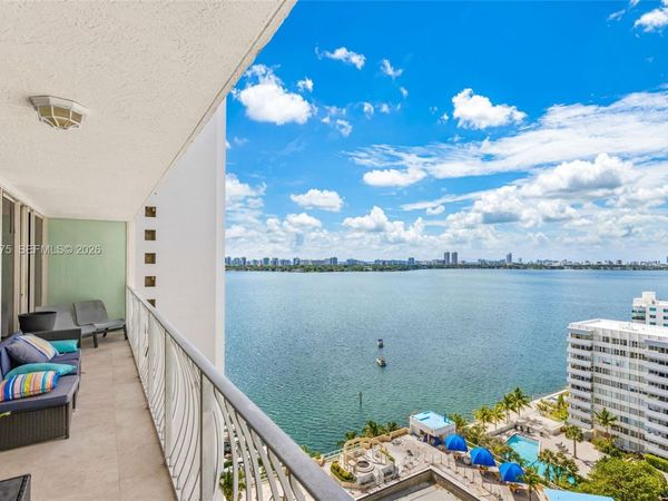 7601 E Treasure Dr , Unit 1924, North Bay Village, FL 33141