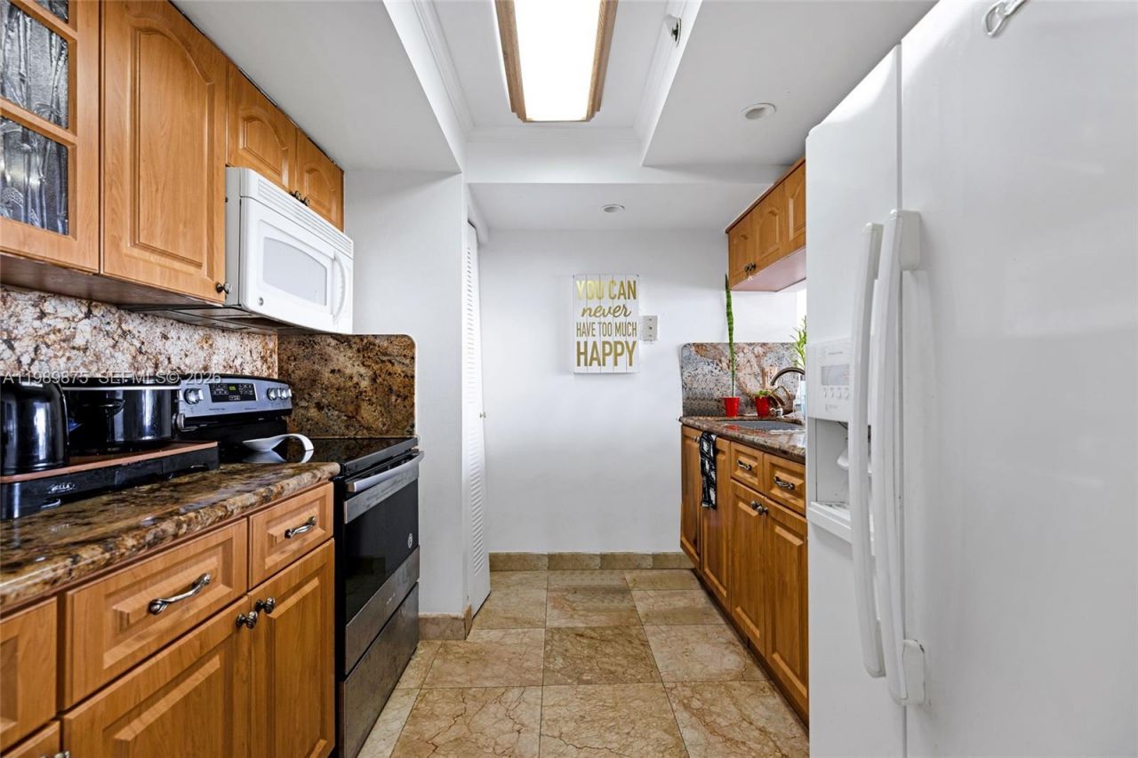 7601 E Treasure Dr , Unit 1924, North Bay Village, FL 33141 Photo