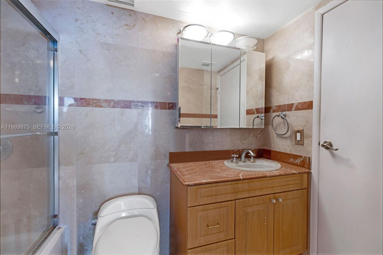 7601 E Treasure Dr , Unit 1924, North Bay Village, FL 33141 Photo