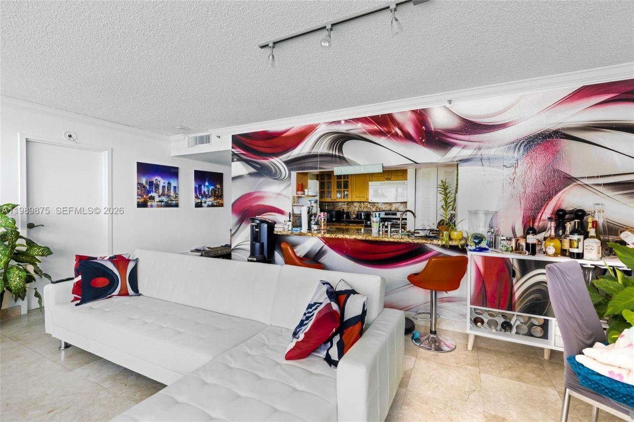 7601 E Treasure Dr , Unit 1924, North Bay Village, FL 33141 Photo