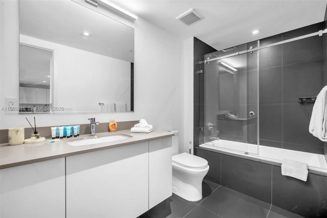1600 NE 1st Ave, Unit 1207, Miami, FL 33132 Photo