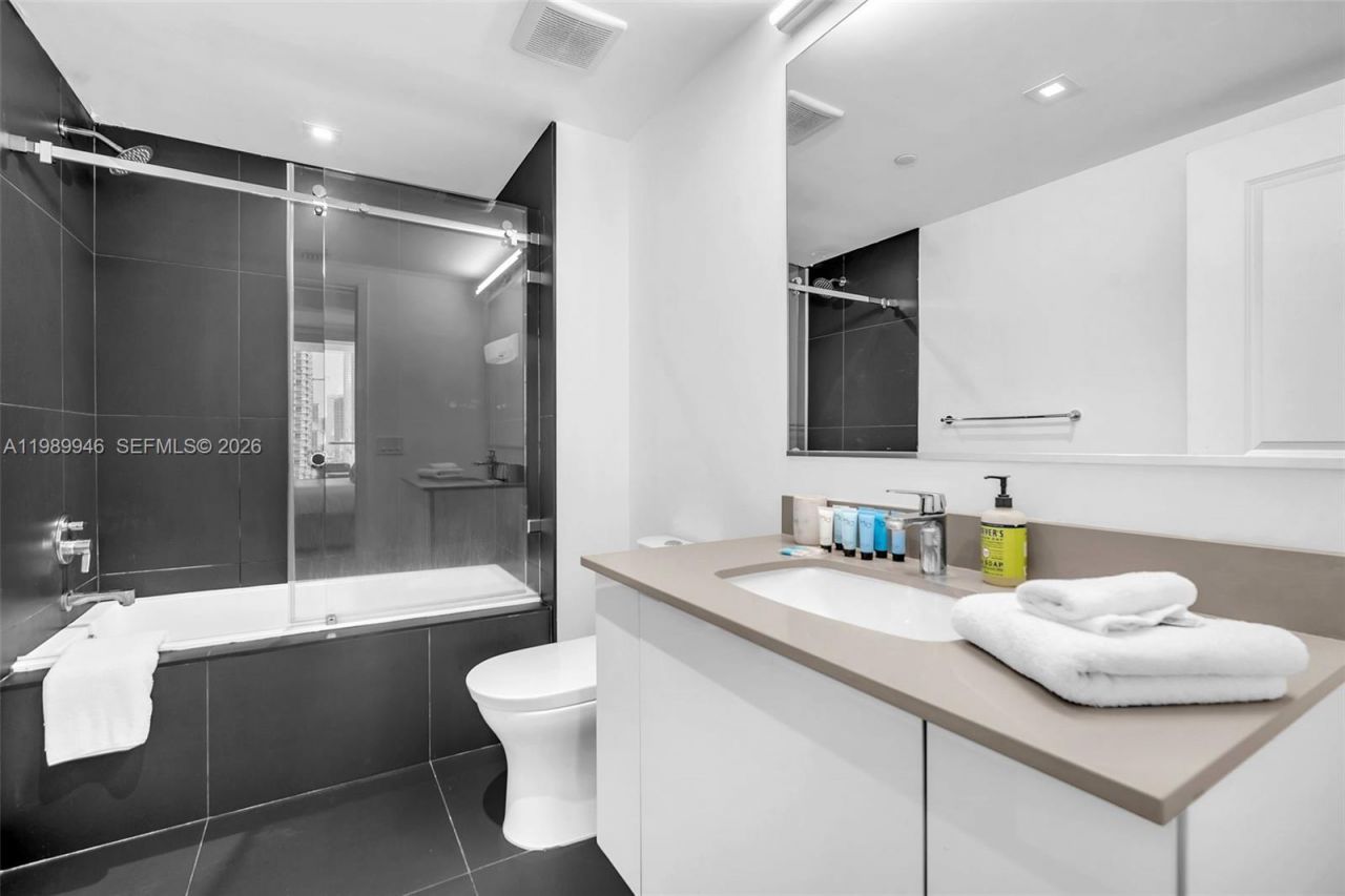 1600 NE 1st Ave, Unit 1207, Miami, FL 33132 Photo