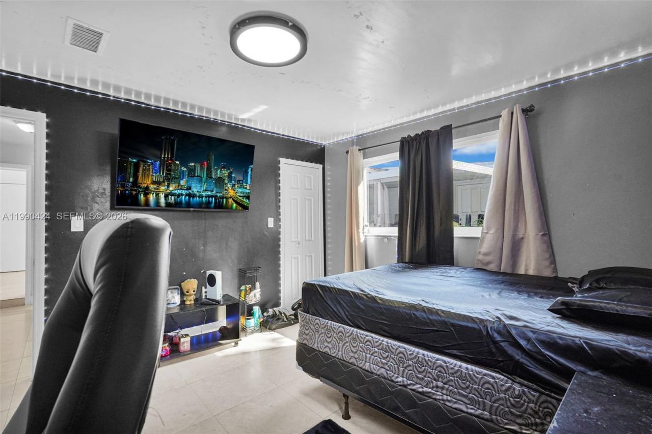 760 E 55th St , Hialeah, FL 33013 Photo