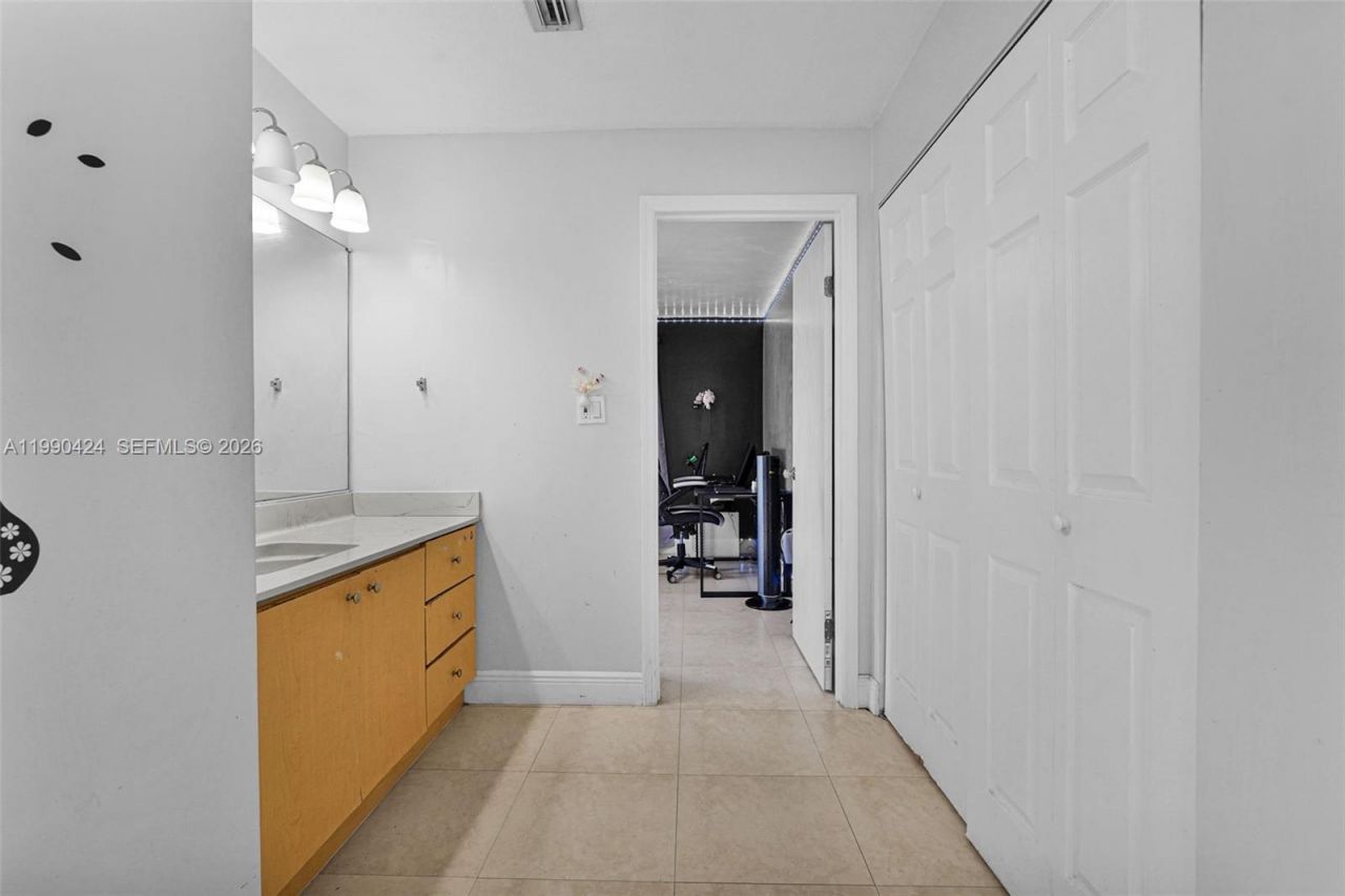 760 E 55th St , Hialeah, FL 33013 Photo