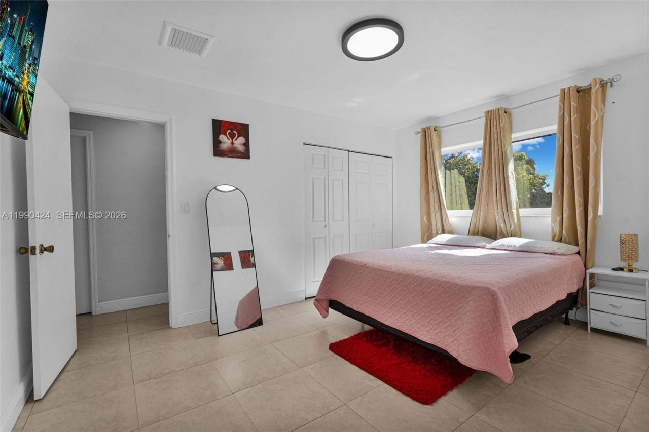 760 E 55th St , Hialeah, FL 33013 Photo