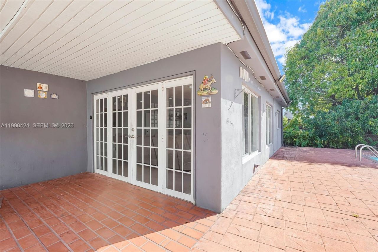 760 E 55th St , Hialeah, FL 33013 Photo