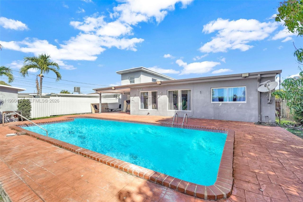 760 E 55th St , Hialeah, FL 33013 Photo