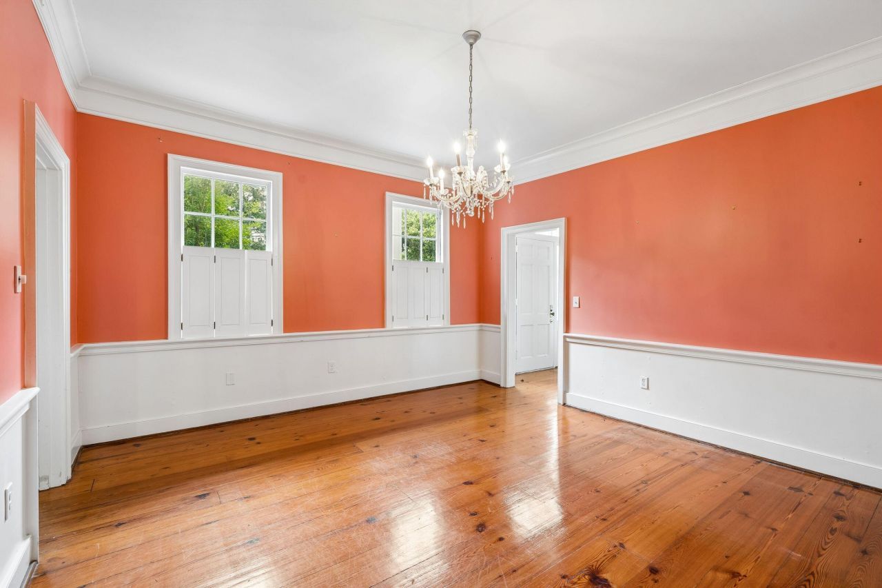 10 Council Street Photo 12