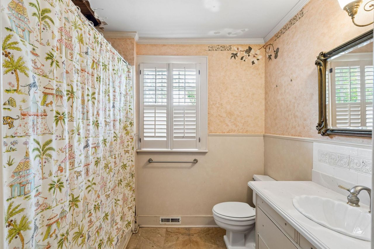 10 Council Street Photo 27