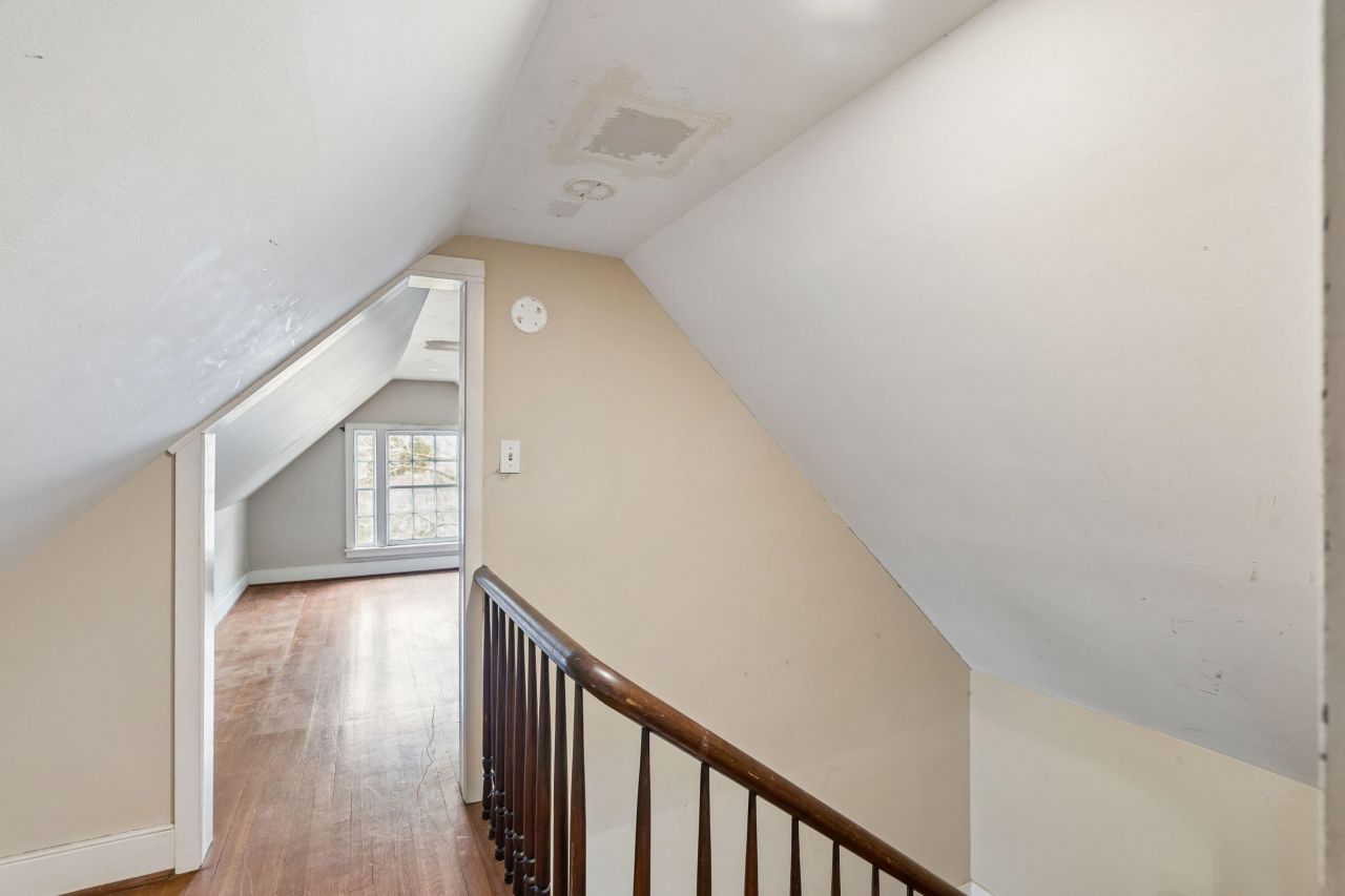 10 Council Street Photo 30