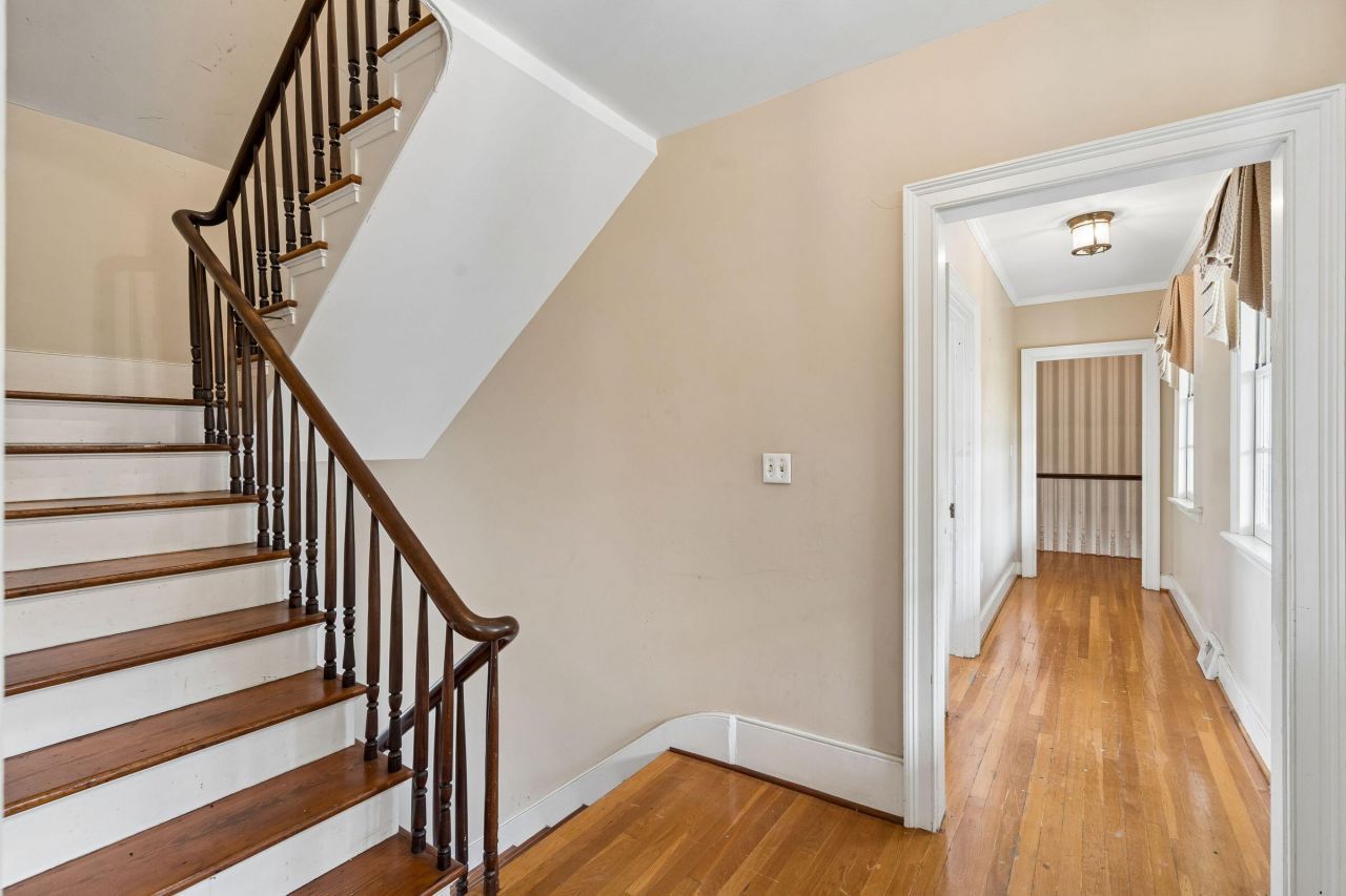 10 Council Street Photo 32