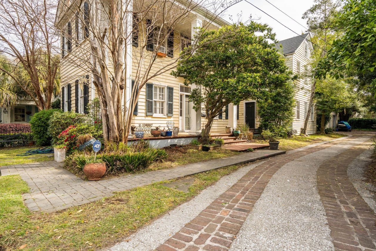 10 Council Street Photo 7