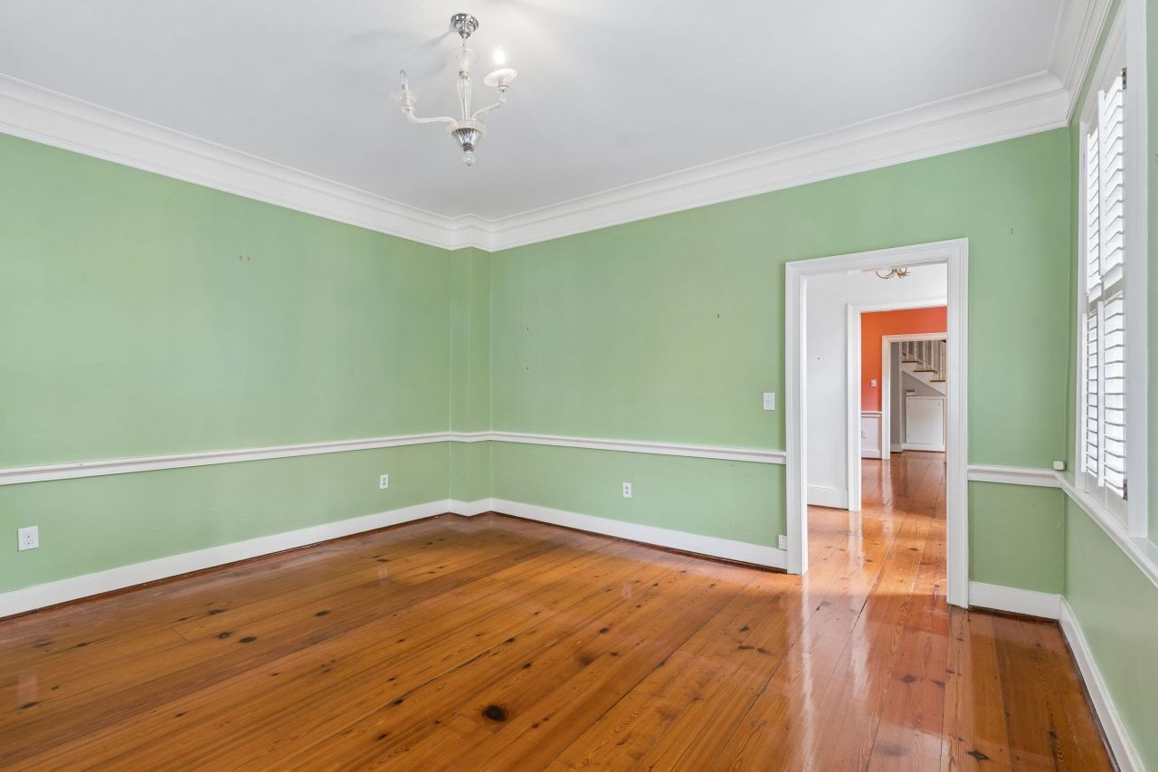 10 Council Street Photo 9