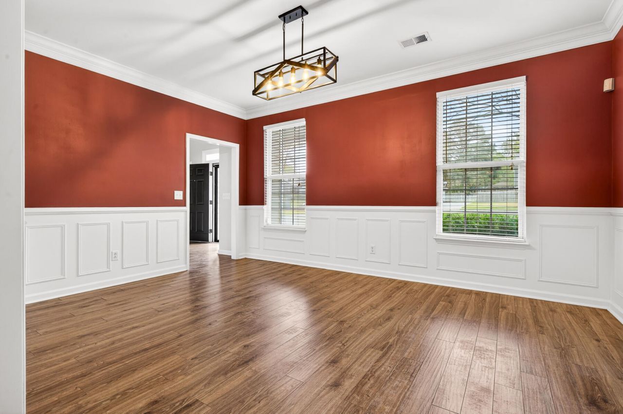 334 Camelot Drive Photo 20