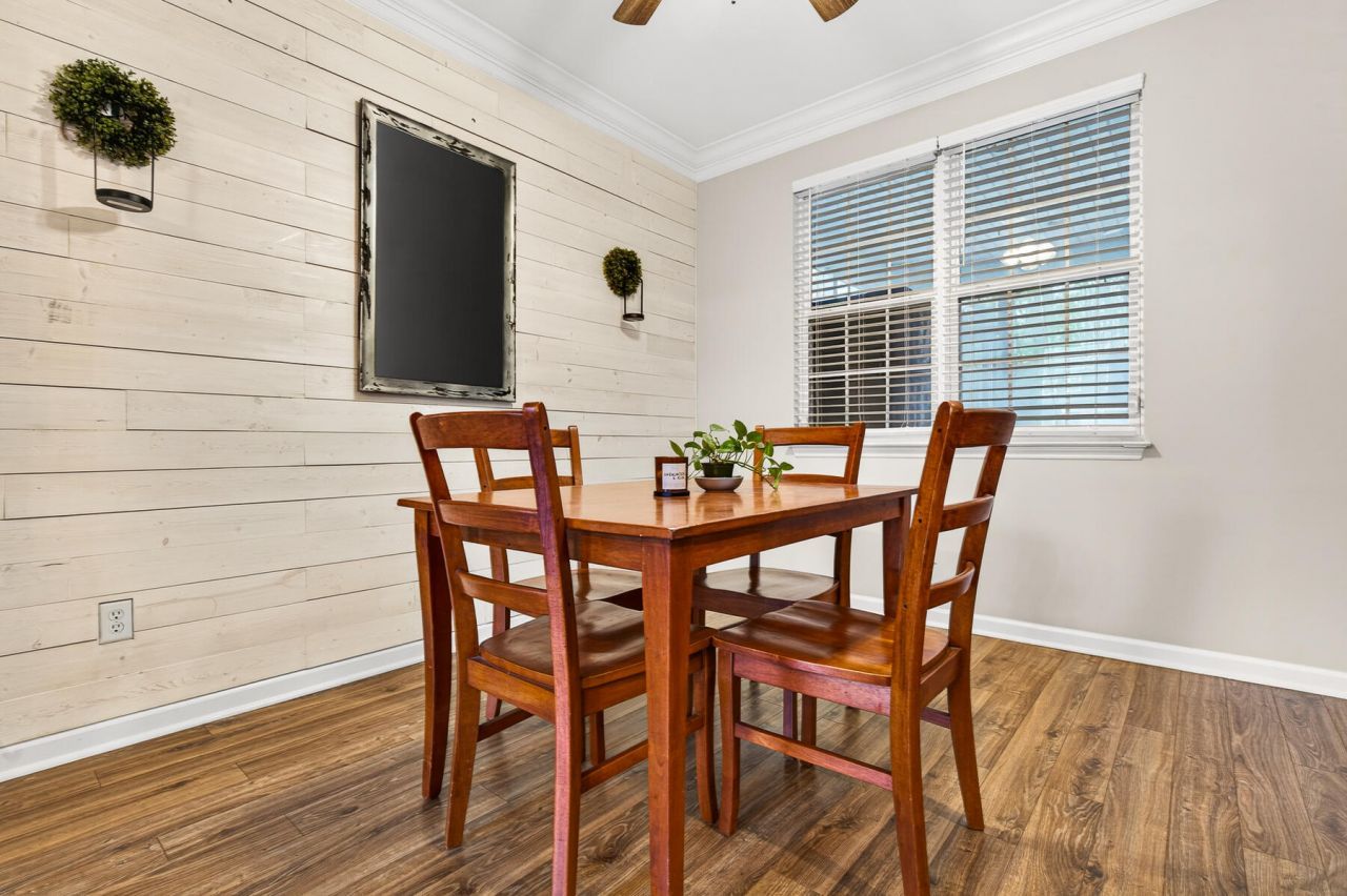 334 Camelot Drive Photo 21