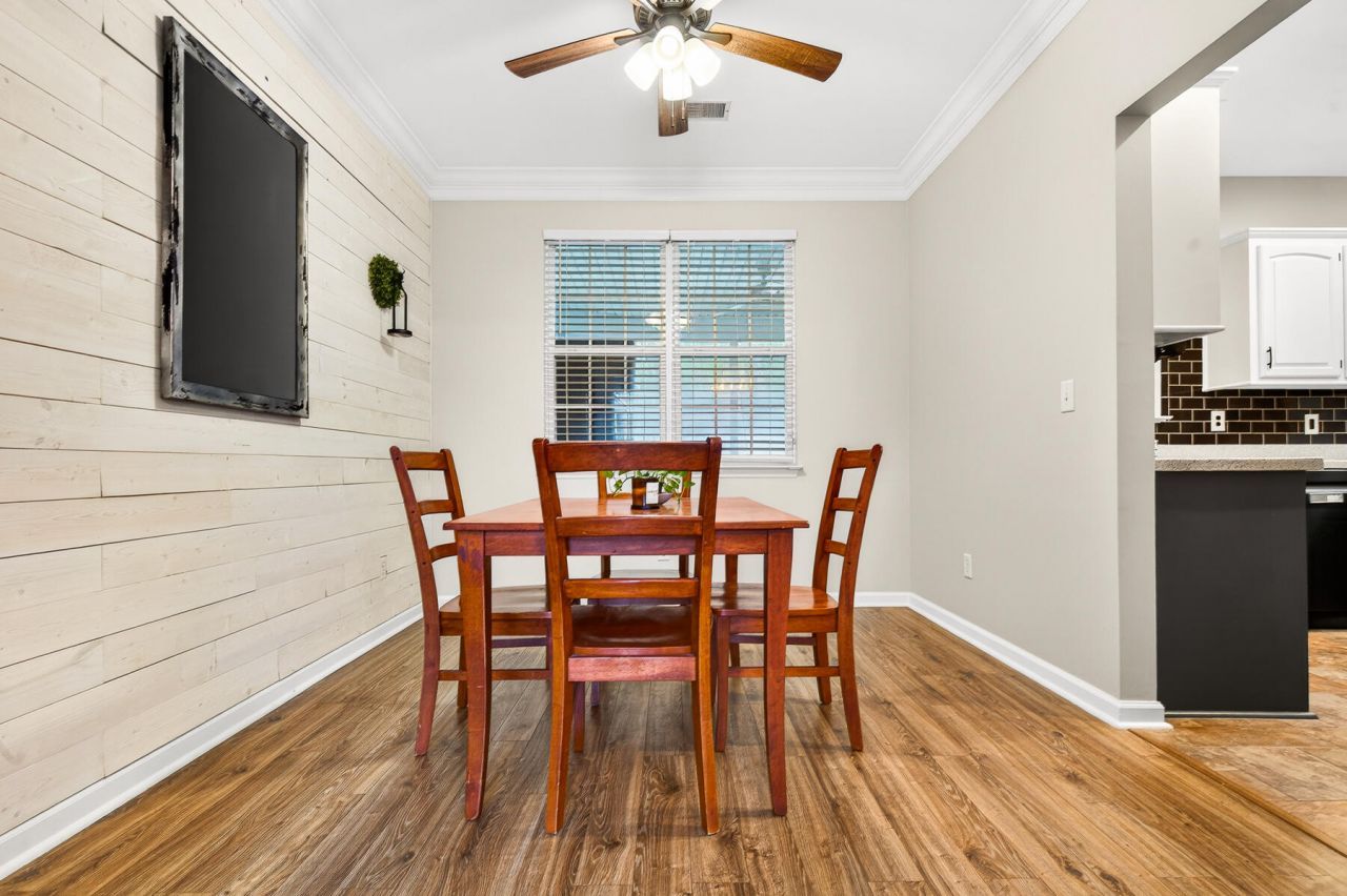 334 Camelot Drive Photo 22