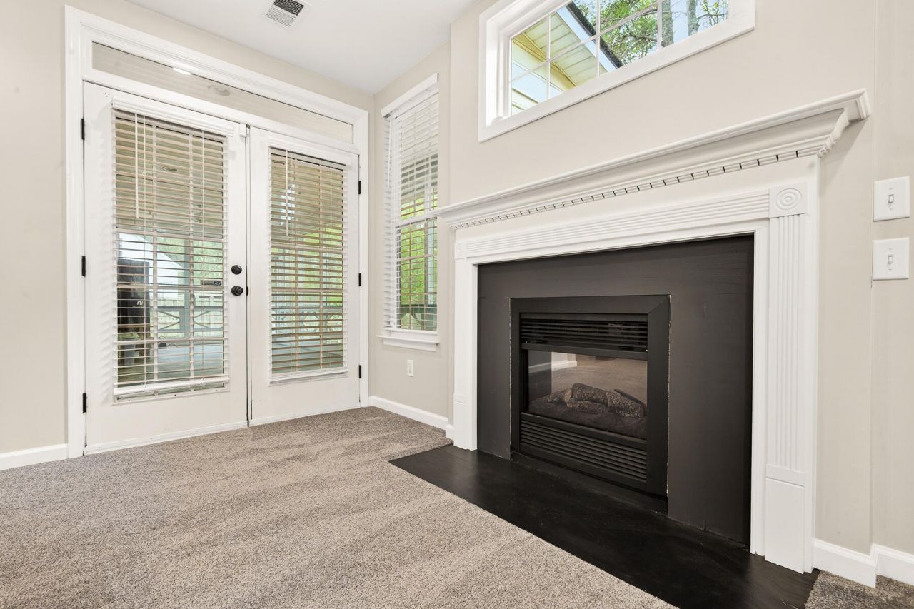 334 Camelot Drive Photo 39