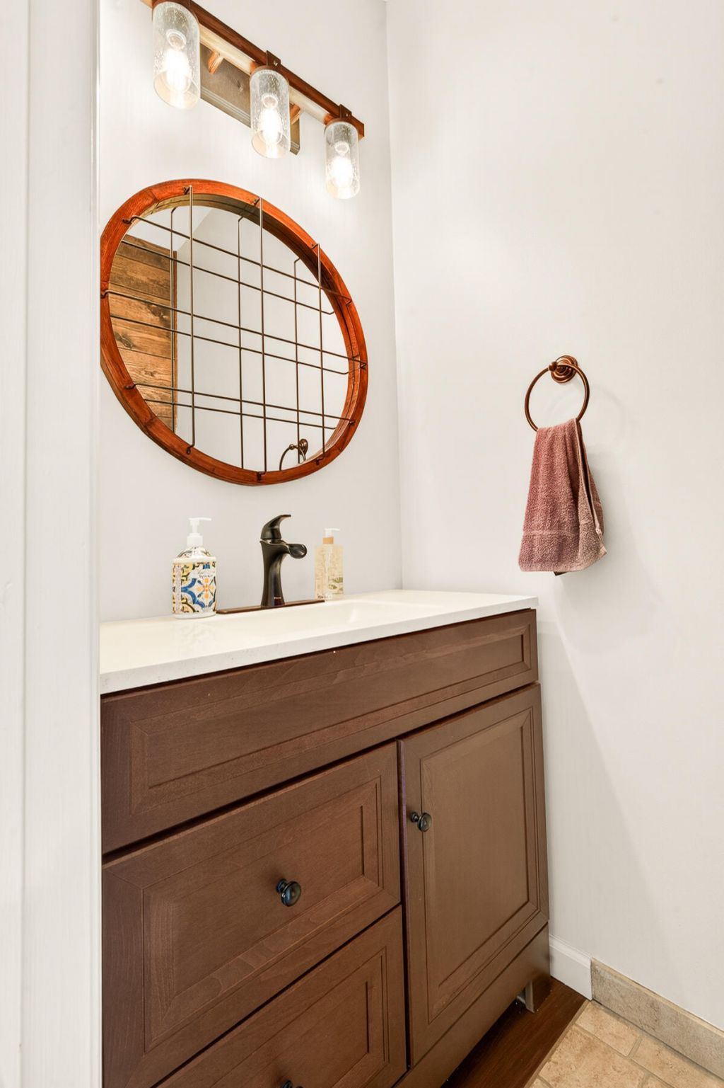 334 Camelot Drive Photo 40