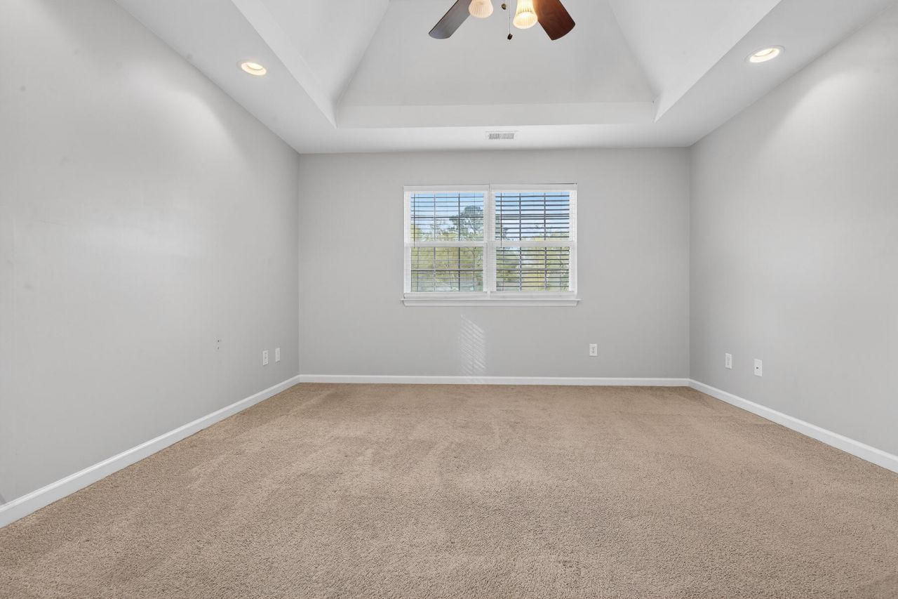 334 Camelot Drive Photo 43