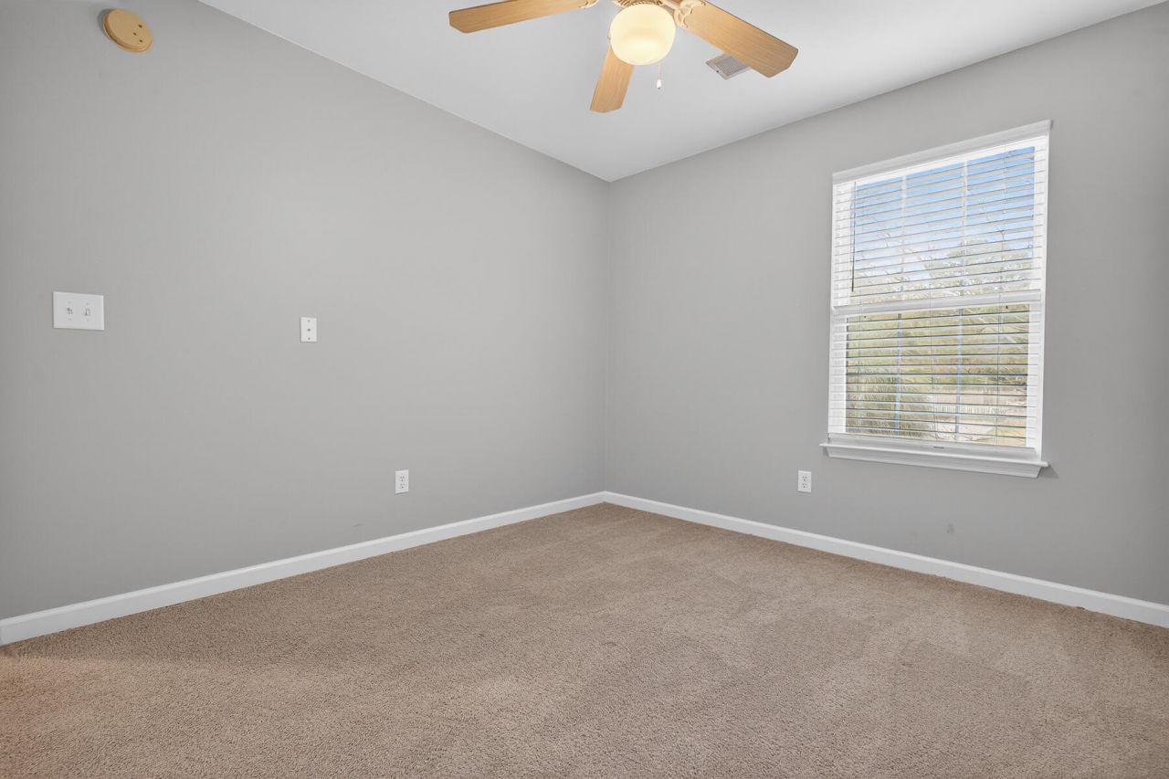 334 Camelot Drive Photo 52