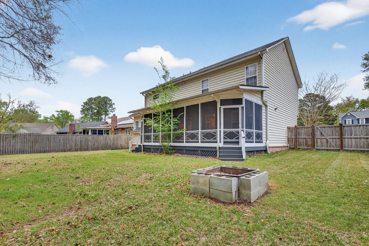 334 Camelot Drive Photo 71