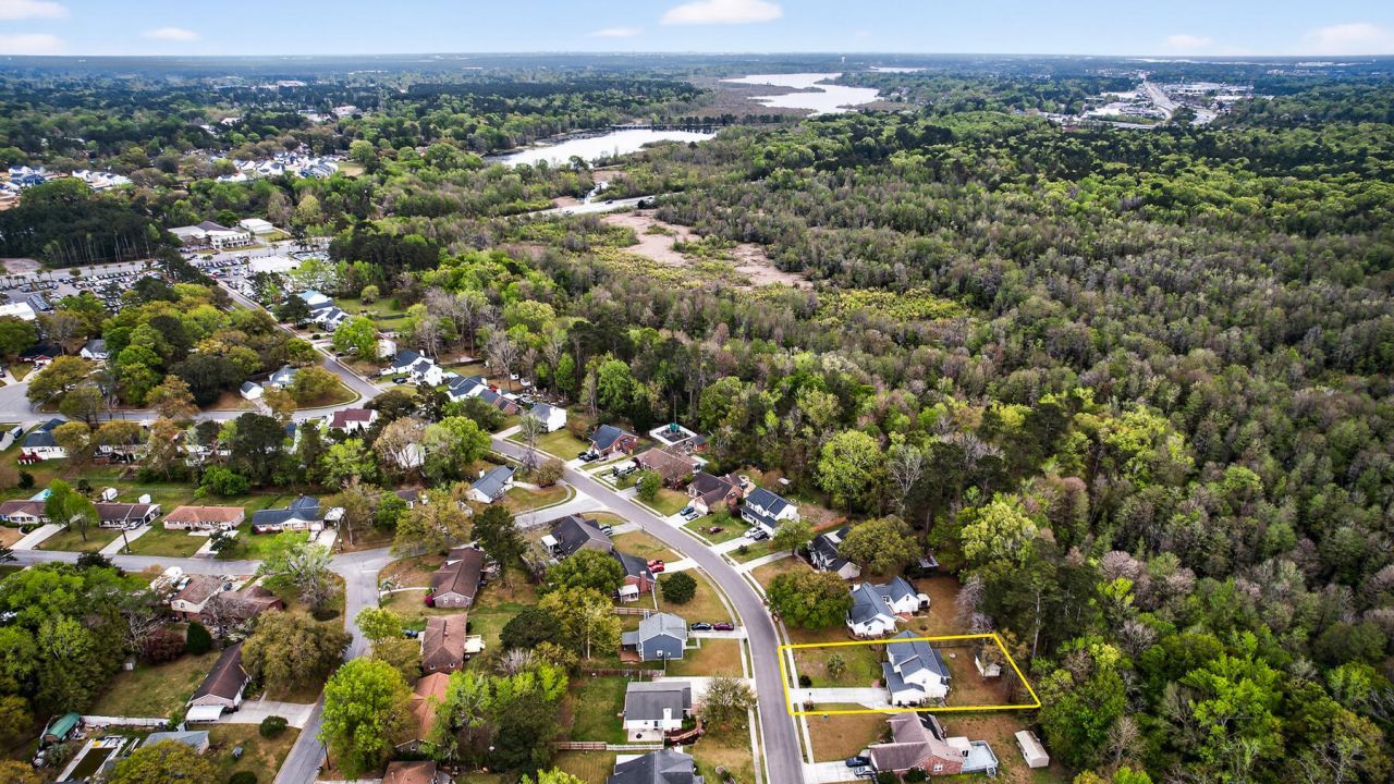 334 Camelot Drive Photo 75