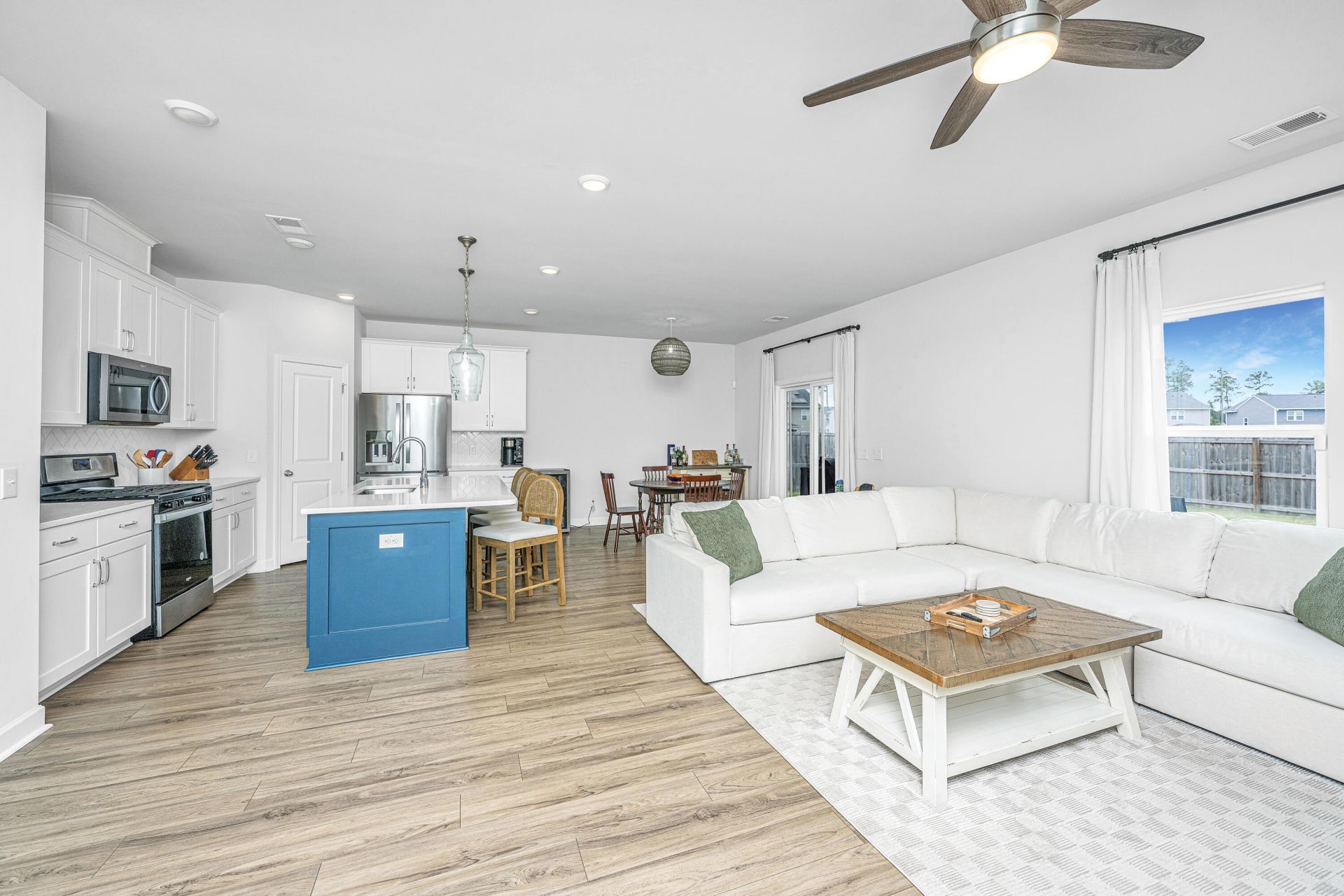 412 Carrara Drive Photo 16