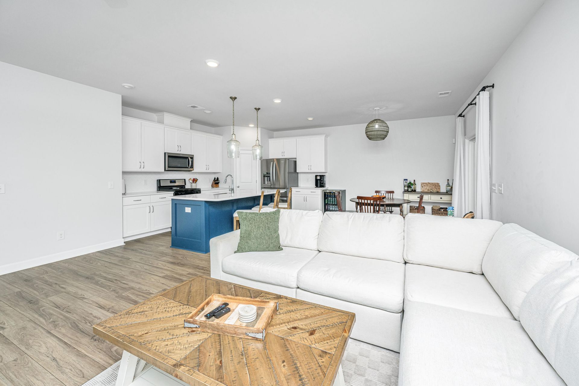 412 Carrara Drive Photo 17