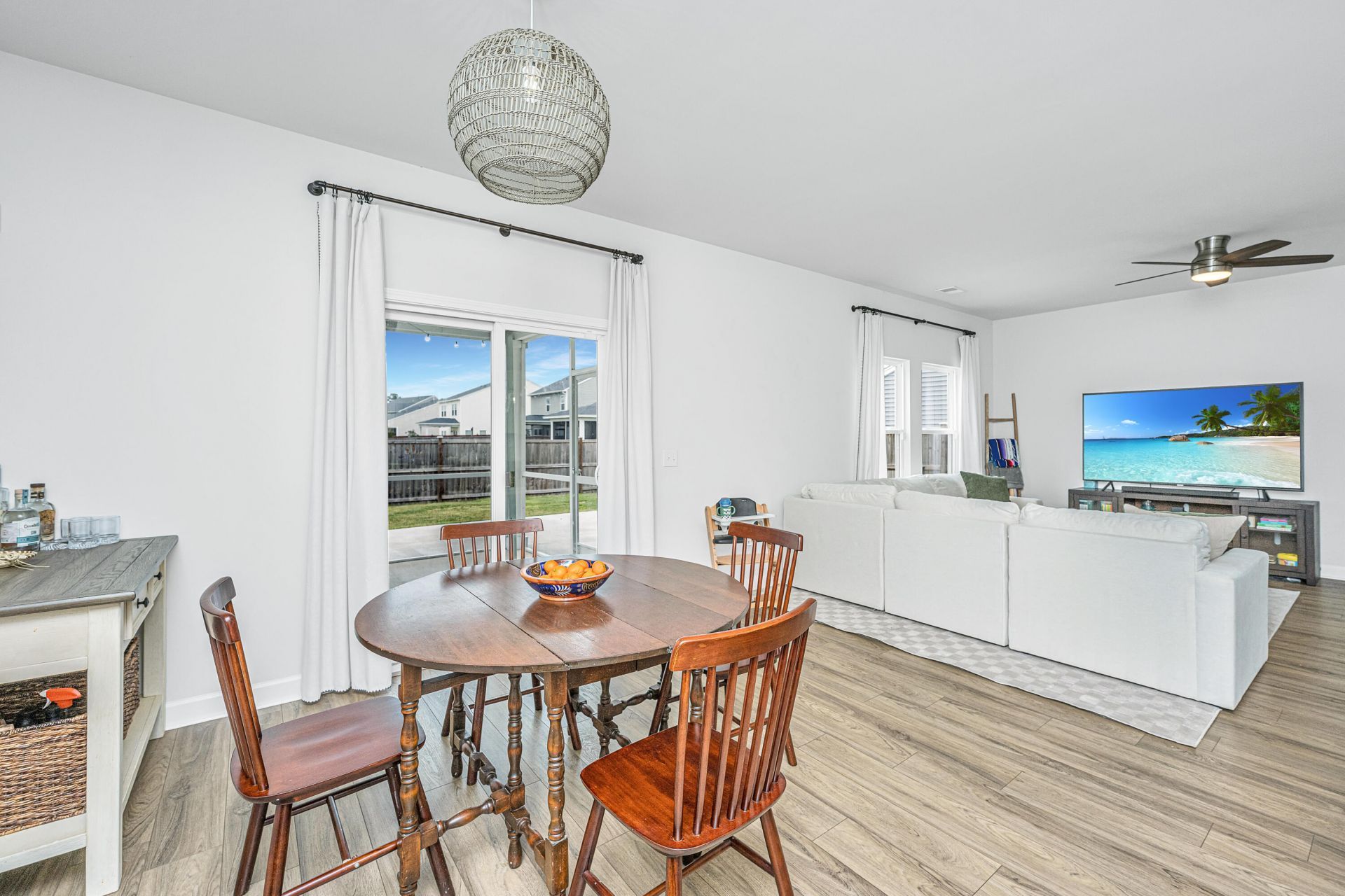 412 Carrara Drive Photo 24