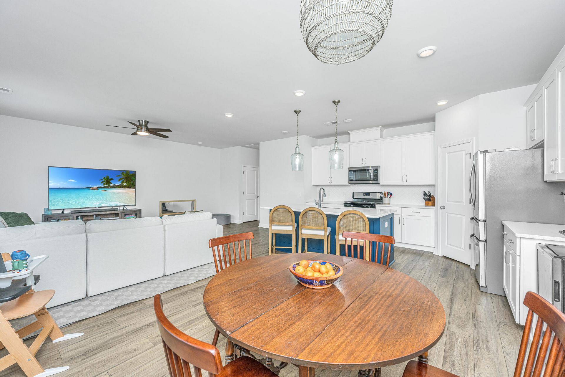 412 Carrara Drive Photo 24