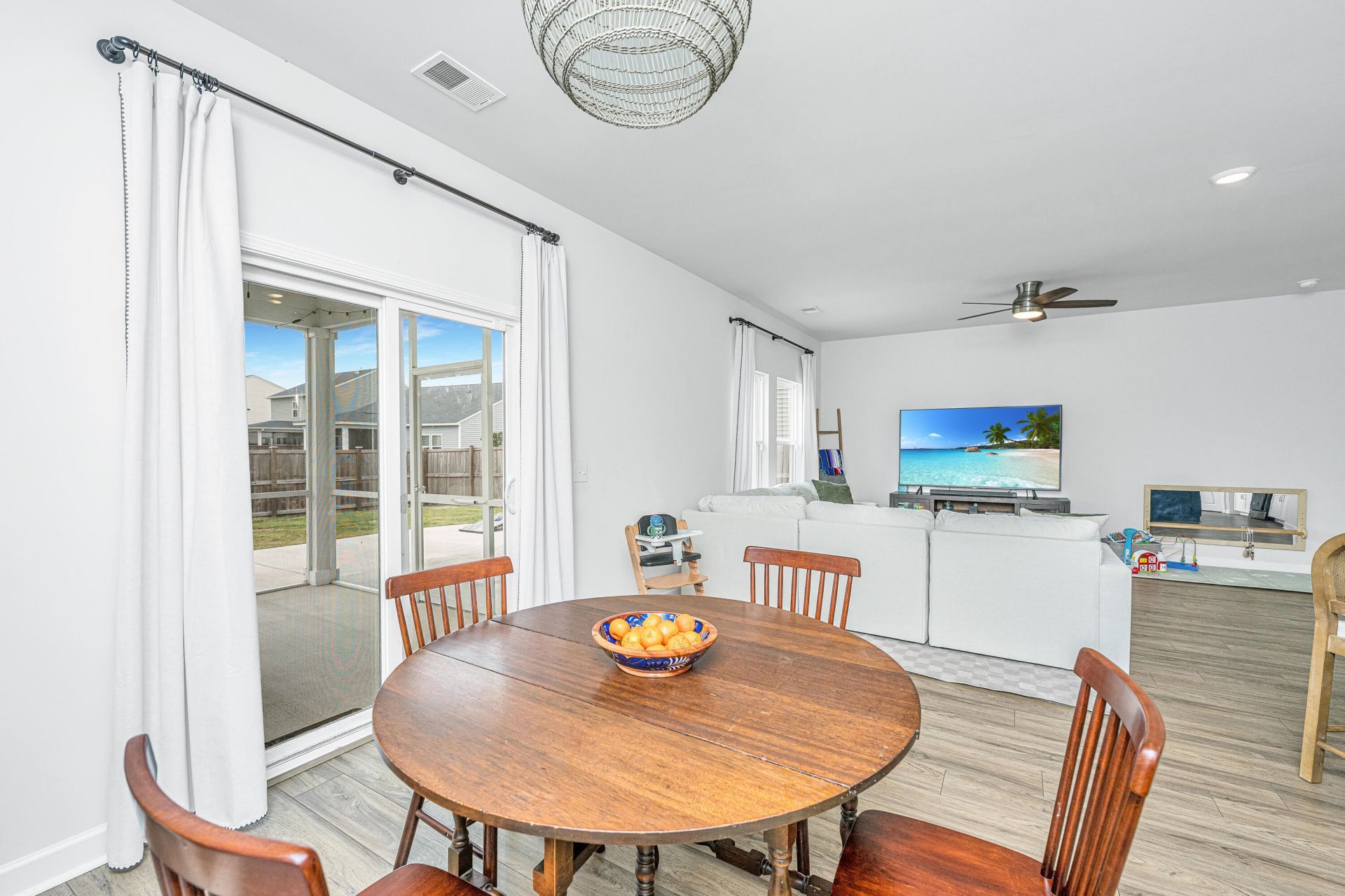 412 Carrara Drive Photo 26