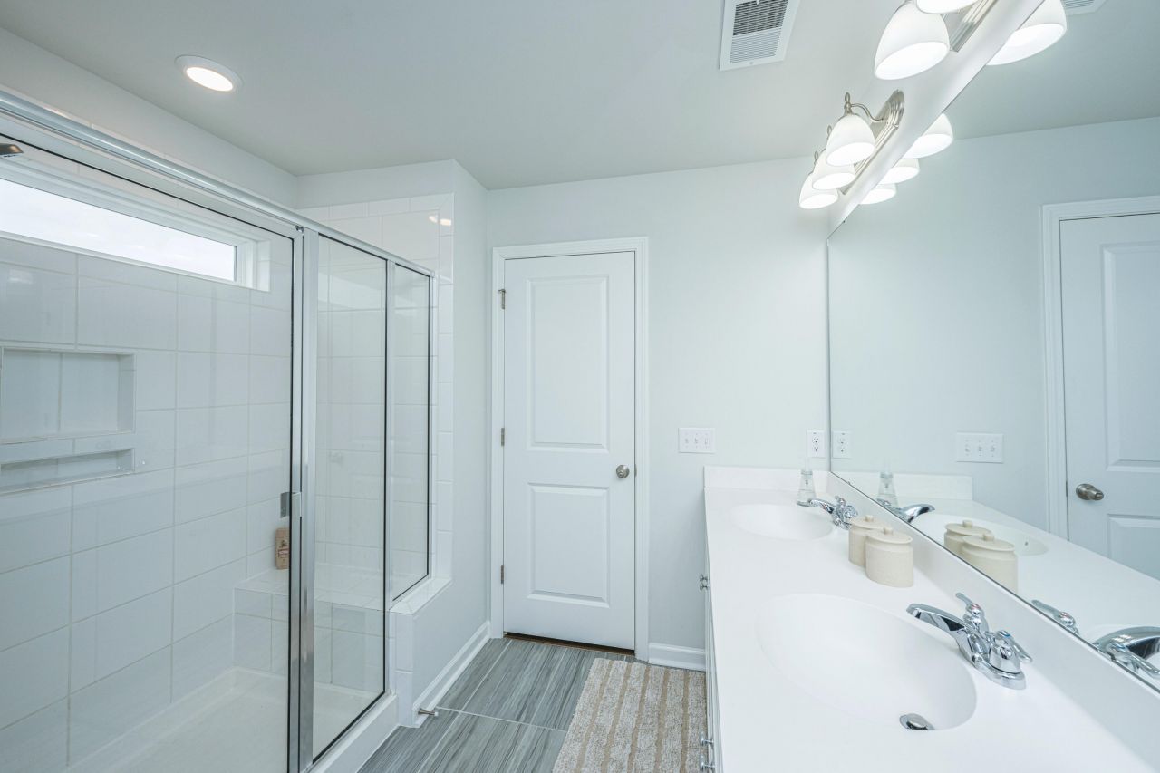 412 Carrara Drive Photo 36