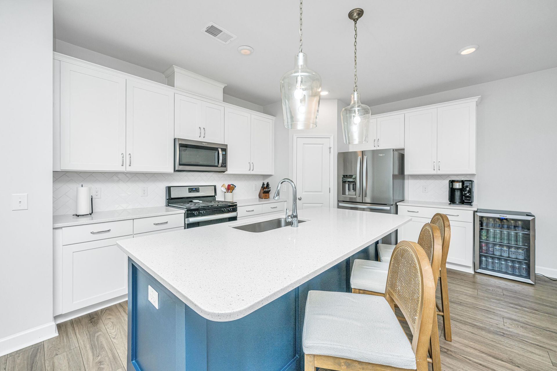 412 Carrara Drive Photo 4