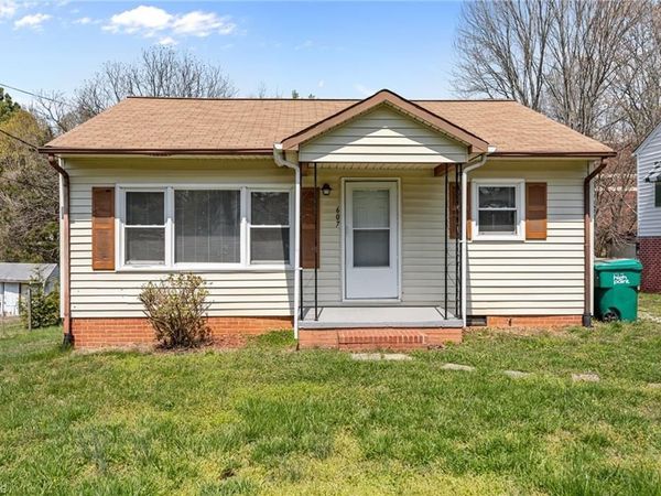 607 Martha Place , High Point, NC 27263