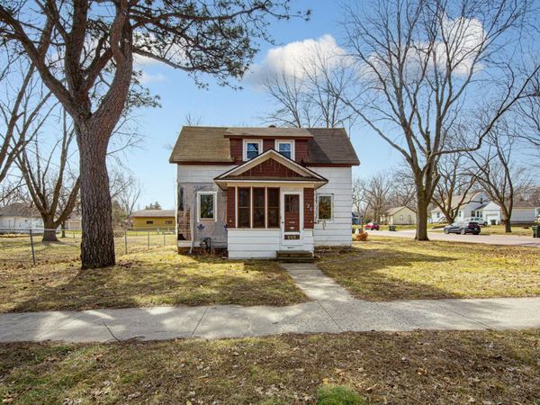 326 Jefferson Street, Saint Peter, MN 56082