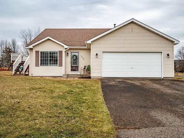 1330 Hunter Hill Drive, Hammond, WI 54015