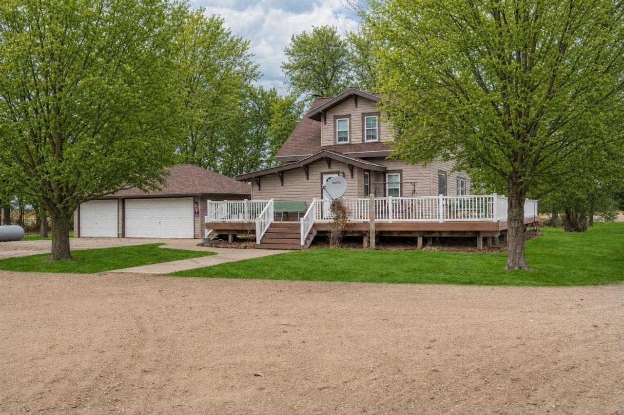 73681 290th Street, Saint James, MN 56081