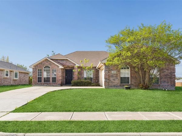 3202 Creekside Drive , Sachse, TX 75048