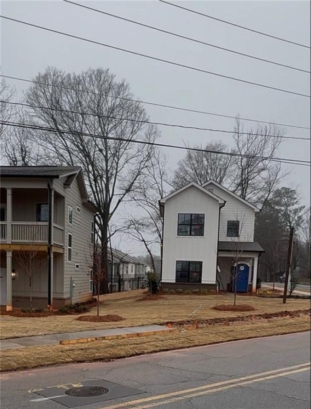 584 Glendale Road, Scottdale, GA 30079 Main Photo