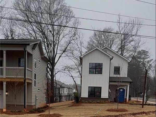 584 Glendale Road, Scottdale, GA 30079