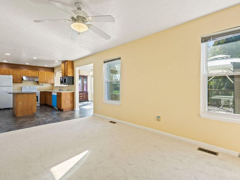 6921 Woodland View Drive, Liberty Township, OH 45044 Photo 27