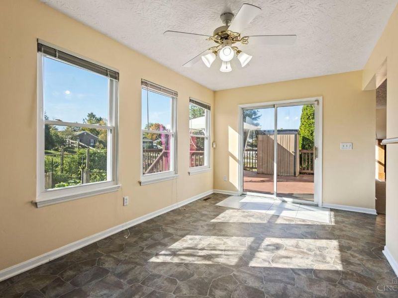 6921 Woodland View Drive, Liberty Township, OH 45044 Photo 29