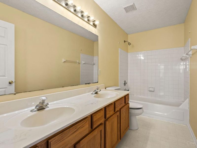 6921 Woodland View Drive, Liberty Township, OH 45044 Photo 41